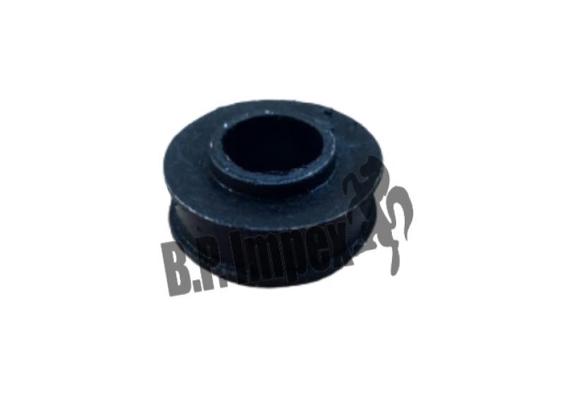 CUSHION RUBBER (RAD LOWER MTG)